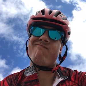 Meet your Posher, Tait